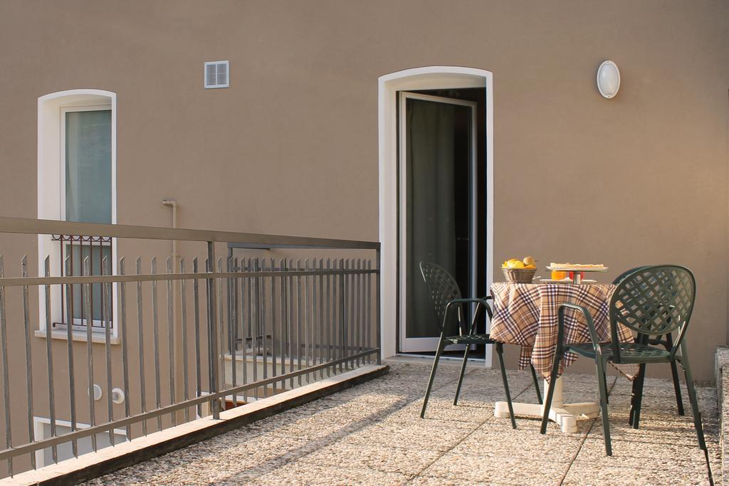 Bed and Breakfast Le Dolcezze Crone Exteriér fotografie